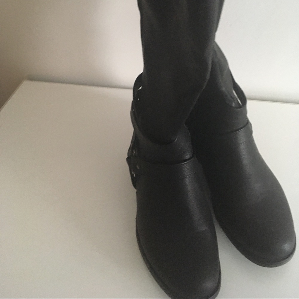Black Tall Boots